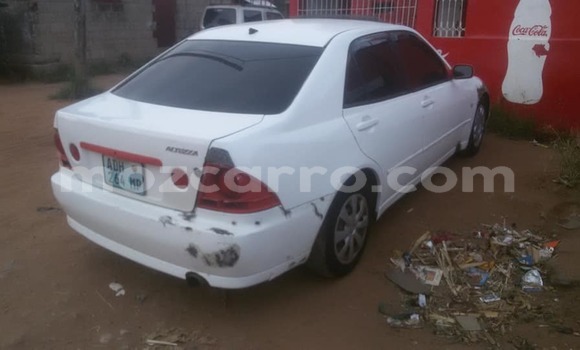 Comprar Usado Toyota Altezza Branco Carro em Maputo em Maputo Comprar Usado Toyota Altezza Branco Carro em Maputo em Maputo
