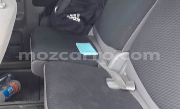 Comprar Usado Toyota Sienta Branco Carro em Maputo em Maputo Comprar Usado Toyota Sienta Branco Carro em Maputo em Maputo