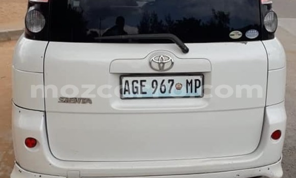 Comprar Usado Toyota Sienta Branco Carro em Maputo em Maputo Comprar Usado Toyota Sienta Branco Carro em Maputo em Maputo