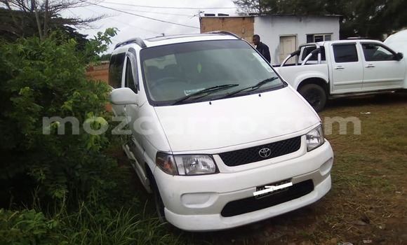 Comprar Usado Toyota Regius Branco Carro em Maputo em Maputo Comprar Usado Toyota Regius Branco Carro em Maputo em Maputo