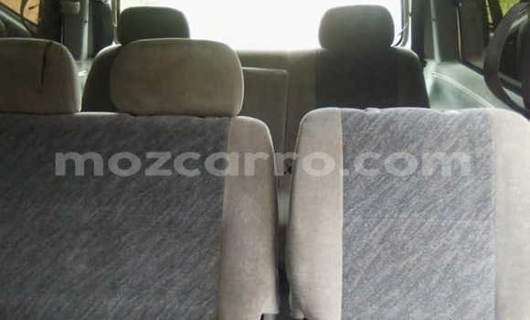 Comprar Usado Toyota Regius Branco Carro em Maputo em Maputo Comprar Usado Toyota Regius Branco Carro em Maputo em Maputo