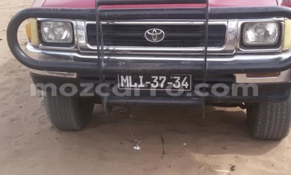 Comprar Usado Toyota Hilux Vermelho Carro em Maputo em Maputo Comprar Usado Toyota Hilux Vermelho Carro em Maputo em Maputo