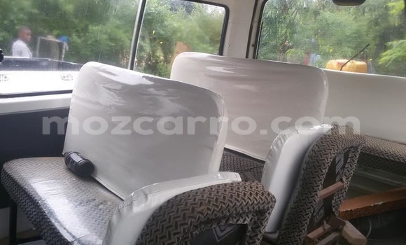 Comprar Usado Nissan Caravan De outros Carro em Maputo em Maputo Comprar Usado Nissan Caravan De outros Carro em Maputo em Maputo