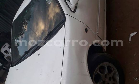 Comprar Usado Nissan Sunny Branco Carro em Maputo em Maputo Comprar Usado Nissan Sunny Branco Carro em Maputo em Maputo