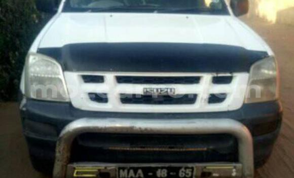 Buy Used Isuzu D-MAX White Car in Maputo in Maputo Buy Used Isuzu D-MAX White Car in Maputo in Maputo