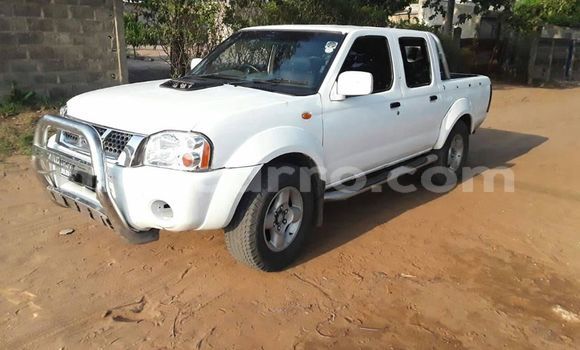 Buy Used Nissan Hardbody White Car in Maputo in Maputo Buy Used Nissan Hardbody White Car in Maputo in Maputo