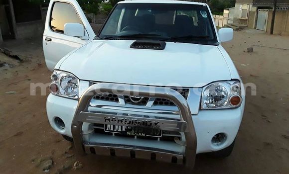Buy Used Nissan Hardbody White Car in Maputo in Maputo Buy Used Nissan Hardbody White Car in Maputo in Maputo