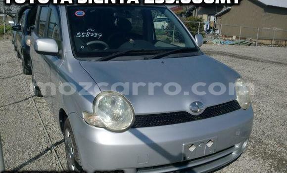 Comprar Usado Toyota Sienta Prata Carro em Maputo em Maputo Comprar Usado Toyota Sienta Prata Carro em Maputo em Maputo