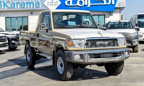 Tenga Imported Toyota Land Cruiser Beige Mota in Import - Dubai in Cabo Delgado Tenga Imported Toyota Land Cruiser Beige Mota in Import - Dubai in Cabo Delgado