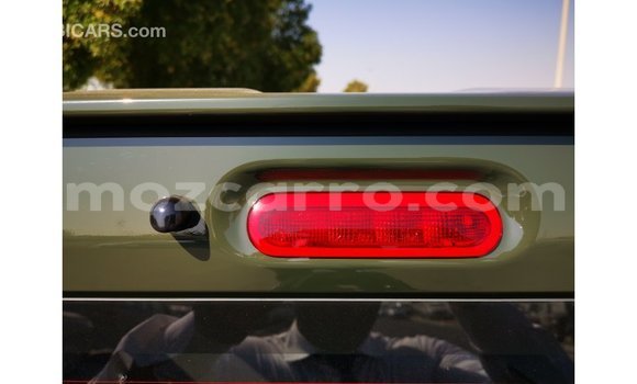 Comprar Importar Suzuki Jimny Verde Carro em Import - Dubai em Cabo Delgado Comprar Importar Suzuki Jimny Verde Carro em Import - Dubai em Cabo Delgado