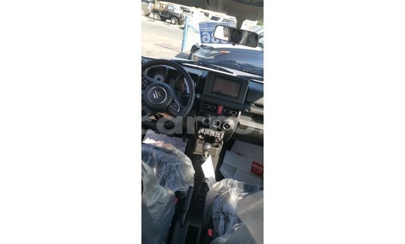 Comprar Importar Suzuki Jimny Verde Carro em Import - Dubai em Cabo Delgado Comprar Importar Suzuki Jimny Verde Carro em Import - Dubai em Cabo Delgado