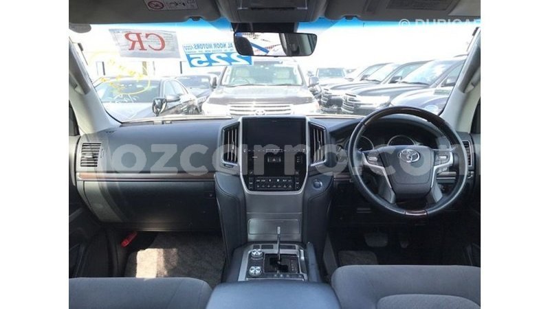 Big with watermark toyota land cruiser cabo delgado import dubai 7750