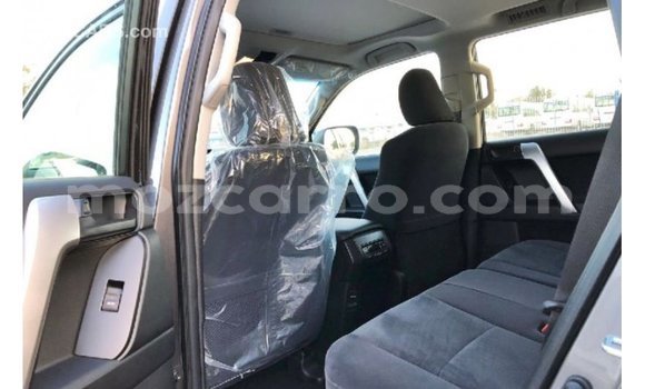 Comprar Importar Toyota Prado Preto Carro em Import - Dubai em Cabo Delgado Comprar Importar Toyota Prado Preto Carro em Import - Dubai em Cabo Delgado