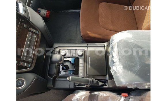 Tenga Imported Toyota Land Cruiser Nhema Mota in Import - Dubai in Cabo Delgado Tenga Imported Toyota Land Cruiser Nhema Mota in Import - Dubai in Cabo Delgado