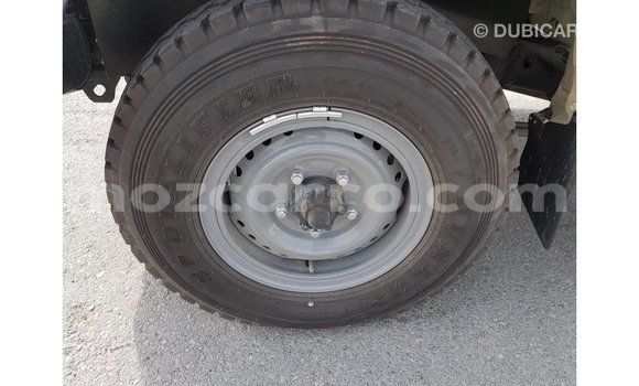 Comprar Importar Toyota Land Cruiser Bege Carro em Import - Dubai em Cabo Delgado Comprar Importar Toyota Land Cruiser Bege Carro em Import - Dubai em Cabo Delgado