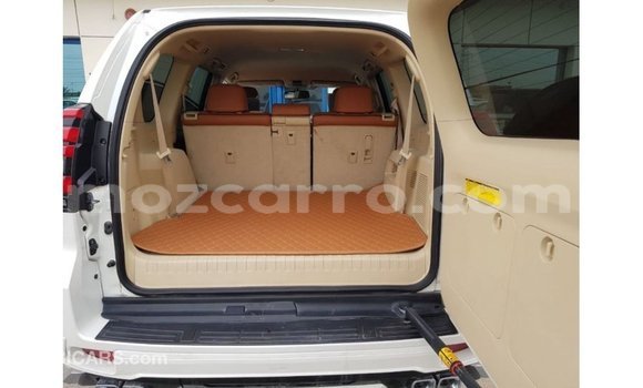 Comprar Importar Toyota Prado Branco Carro em Import - Dubai em Cabo Delgado Comprar Importar Toyota Prado Branco Carro em Import - Dubai em Cabo Delgado