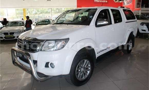 Buy Used Toyota Hilux White Car in Maputo in Maputo Buy Used Toyota Hilux White Car in Maputo in Maputo