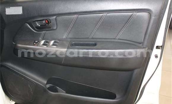 Buy Used Toyota Hilux White Car in Maputo in Maputo Buy Used Toyota Hilux White Car in Maputo in Maputo