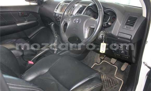Buy Used Toyota Hilux White Car in Maputo in Maputo Buy Used Toyota Hilux White Car in Maputo in Maputo