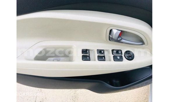 Tenga Imported Kia Rio Zvimwe Mota in Import - Dubai in Cabo Delgado Tenga Imported Kia Rio Zvimwe Mota in Import - Dubai in Cabo Delgado