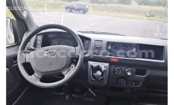 Buy Import Toyota Hiace White Car in Import - Dubai in Cabo Delgado Buy Import Toyota Hiace White Car in Import - Dubai in Cabo Delgado
