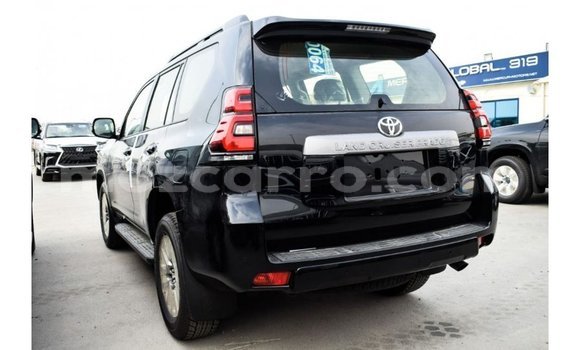 Nunua Imported Toyota Prado Nyeusi Gari ndani ya Import - Dubai nchini Cabo Delgado Nunua Imported Toyota Prado Nyeusi Gari ndani ya Import - Dubai nchini Cabo Delgado