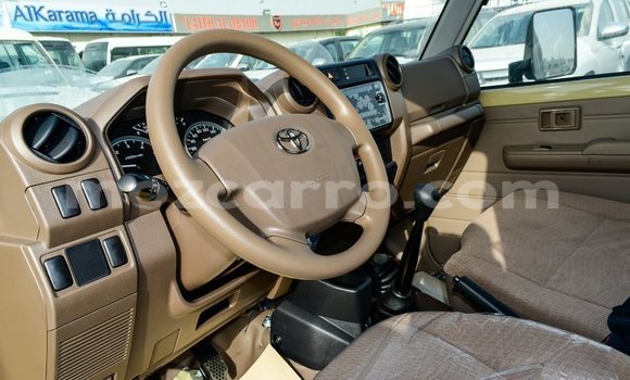 Buy Import Toyota Land Cruiser Beige Car in Import - Dubai in Cabo Delgado Buy Import Toyota Land Cruiser Beige Car in Import - Dubai in Cabo Delgado
