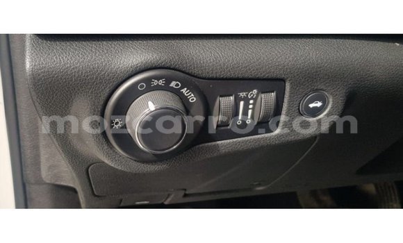 Tenga Imported Chrysler 200 Chena Mota in Import - Dubai in Cabo Delgado Tenga Imported Chrysler 200 Chena Mota in Import - Dubai in Cabo Delgado