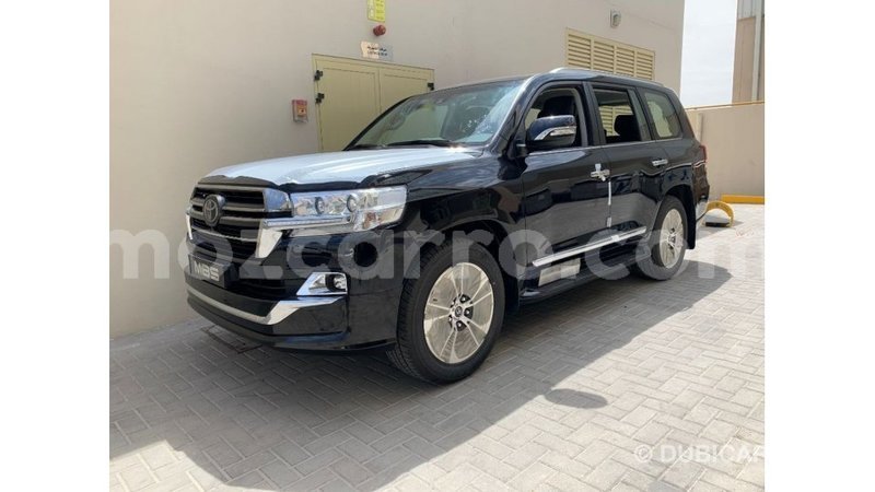 Big with watermark toyota land cruiser cabo delgado import dubai 7852