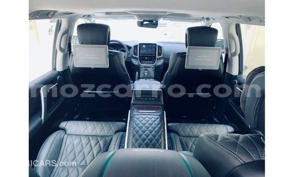 Comprar Importar Toyota Land Cruiser Preto Carro em Import - Dubai em Cabo Delgado Comprar Importar Toyota Land Cruiser Preto Carro em Import - Dubai em Cabo Delgado