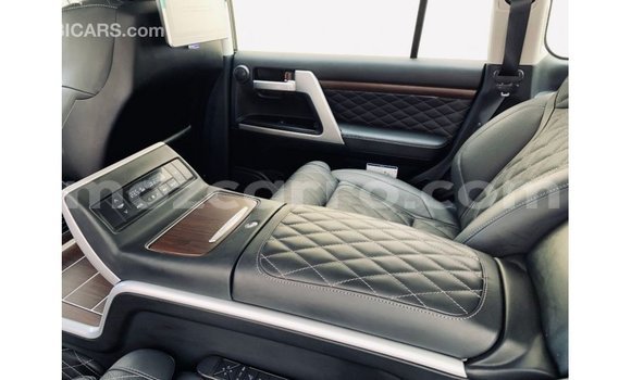 Comprar Importar Toyota Land Cruiser Preto Carro em Import - Dubai em Cabo Delgado Comprar Importar Toyota Land Cruiser Preto Carro em Import - Dubai em Cabo Delgado