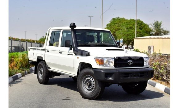 Buy Import Toyota Land Cruiser White Car in Import - Dubai in Cabo Delgado Buy Import Toyota Land Cruiser White Car in Import - Dubai in Cabo Delgado