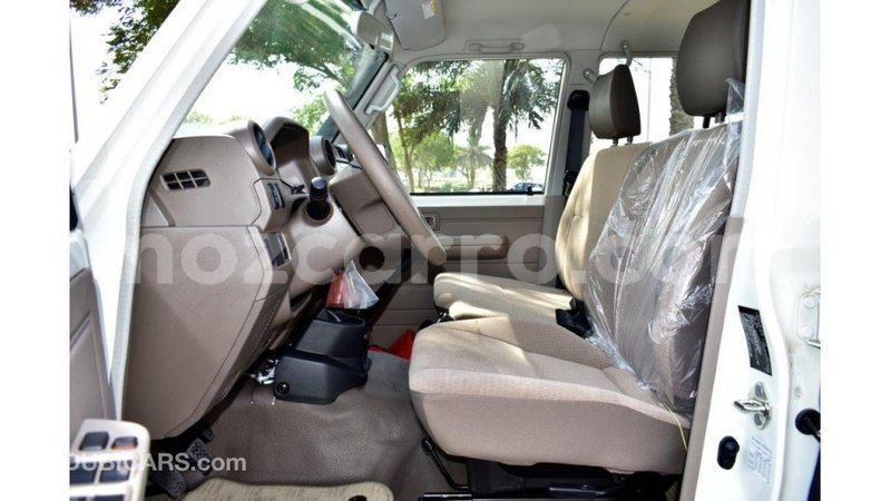 Big with watermark toyota land cruiser cabo delgado import dubai 7893