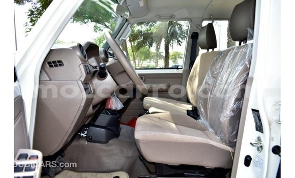 Buy Import Toyota Land Cruiser White Car in Import - Dubai in Cabo Delgado Buy Import Toyota Land Cruiser White Car in Import - Dubai in Cabo Delgado