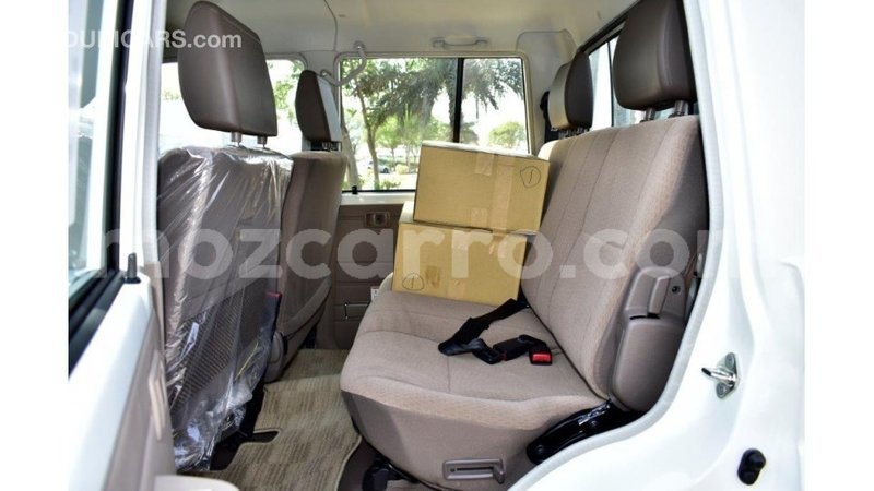 Big with watermark toyota land cruiser cabo delgado import dubai 7893