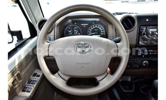 Buy Import Toyota Land Cruiser White Car in Import - Dubai in Cabo Delgado Buy Import Toyota Land Cruiser White Car in Import - Dubai in Cabo Delgado
