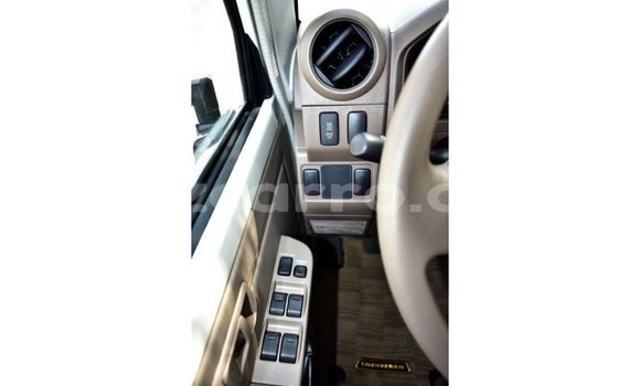 Buy Import Toyota Land Cruiser White Car in Import - Dubai in Cabo Delgado Buy Import Toyota Land Cruiser White Car in Import - Dubai in Cabo Delgado