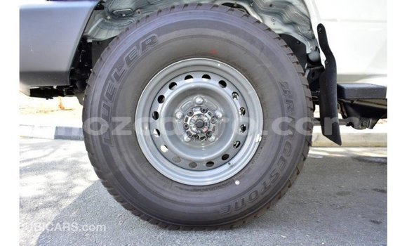 Buy Import Toyota Land Cruiser White Car in Import - Dubai in Cabo Delgado Buy Import Toyota Land Cruiser White Car in Import - Dubai in Cabo Delgado