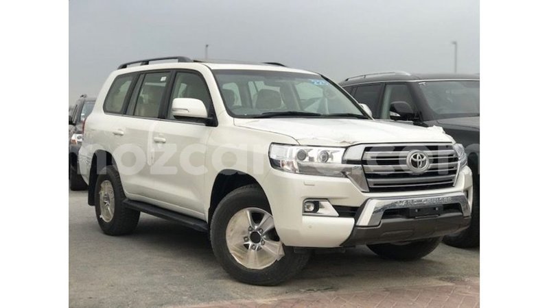 Big with watermark toyota land cruiser cabo delgado import dubai 7898