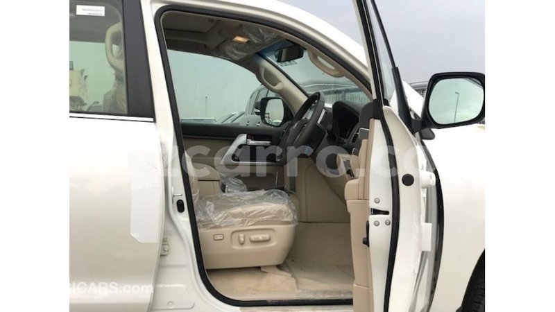 Big with watermark toyota land cruiser cabo delgado import dubai 7898