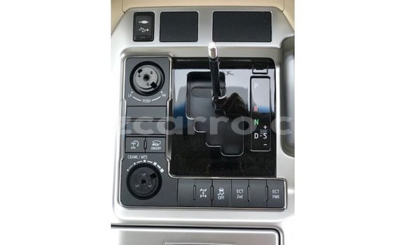 Nunua Imported Toyota Land Cruiser Nyeupe Gari ndani ya Import - Dubai nchini Cabo Delgado Nunua Imported Toyota Land Cruiser Nyeupe Gari ndani ya Import - Dubai nchini Cabo Delgado