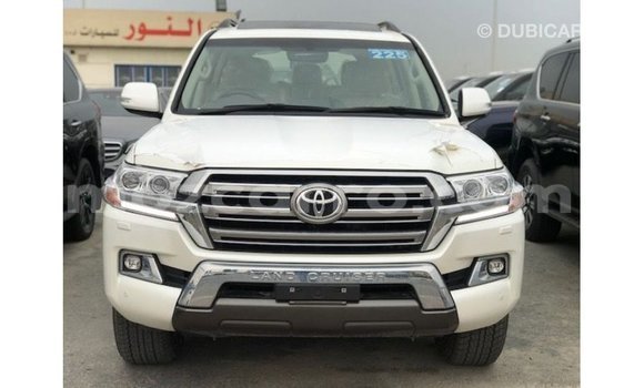 Buy Import Toyota Land Cruiser White Car in Import - Dubai in Cabo Delgado Buy Import Toyota Land Cruiser White Car in Import - Dubai in Cabo Delgado