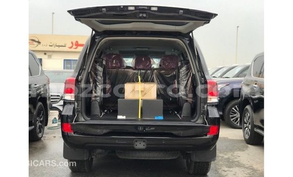 Nunua Imported Toyota Land Cruiser Nyeusi Gari ndani ya Import - Dubai nchini Cabo Delgado Nunua Imported Toyota Land Cruiser Nyeusi Gari ndani ya Import - Dubai nchini Cabo Delgado