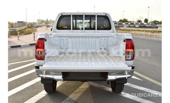 Buy Import Toyota Hilux White Car in Import - Dubai in Cabo Delgado Buy Import Toyota Hilux White Car in Import - Dubai in Cabo Delgado