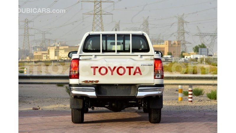 Big with watermark toyota hilux cabo delgado import dubai 7905