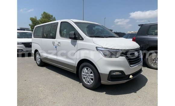 Comprar Importar Hyundai Accent Branco Carro em Import - Dubai em Cabo Delgado Comprar Importar Hyundai Accent Branco Carro em Import - Dubai em Cabo Delgado