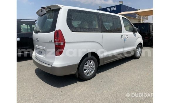 Comprar Importar Hyundai Accent Branco Carro em Import - Dubai em Cabo Delgado Comprar Importar Hyundai Accent Branco Carro em Import - Dubai em Cabo Delgado