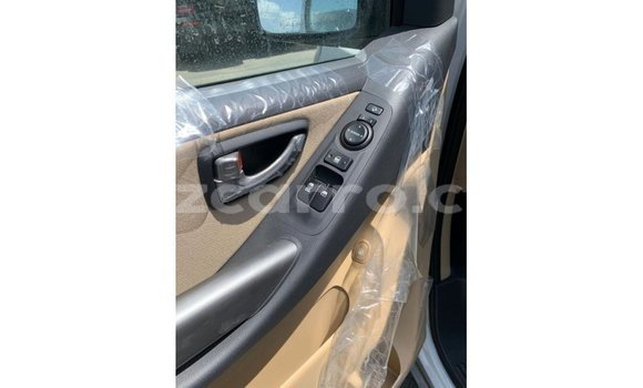 Comprar Importar Hyundai Accent Branco Carro em Import - Dubai em Cabo Delgado Comprar Importar Hyundai Accent Branco Carro em Import - Dubai em Cabo Delgado