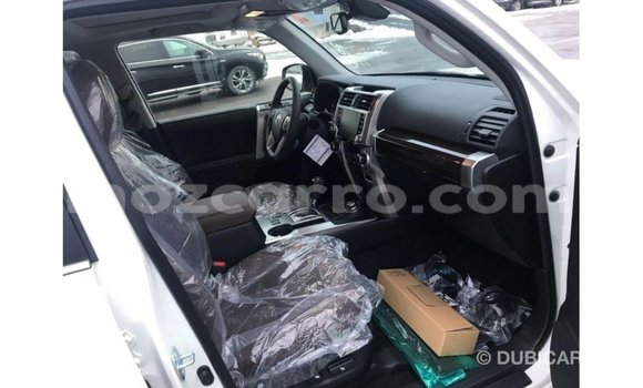 Nunua Imported Toyota 4Runner Nyeupe Gari ndani ya Import - Dubai nchini Cabo Delgado Nunua Imported Toyota 4Runner Nyeupe Gari ndani ya Import - Dubai nchini Cabo Delgado