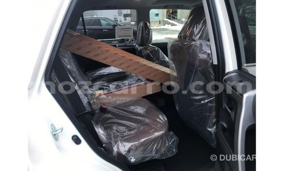 Nunua Imported Toyota 4Runner Nyeupe Gari ndani ya Import - Dubai nchini Cabo Delgado Nunua Imported Toyota 4Runner Nyeupe Gari ndani ya Import - Dubai nchini Cabo Delgado